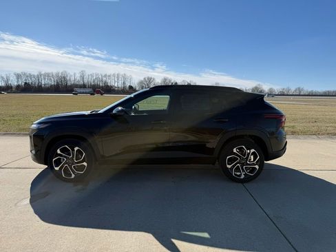 New 2026 Chevrolet Trax RS w/ Sunroof Package image 8