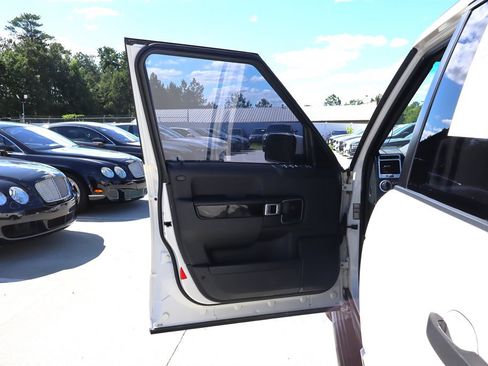 Used 2010 Land Rover Range Rover Supercharged AWD/4WD image 34