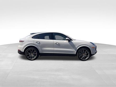 Used 2021 Porsche Cayenne S AWD/4WD image 6