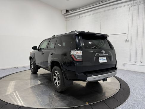 Used 2018 Toyota 4Runner TRD Off-Road Premium image 5