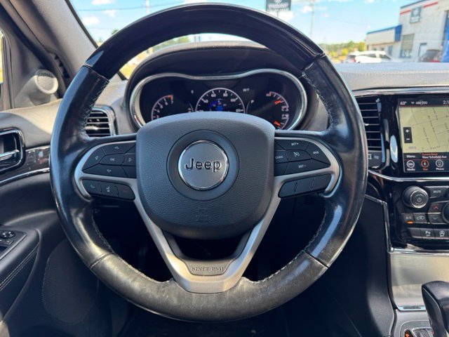 Used 2020 Jeep Grand Cherokee Overland AWD/4WD image 18