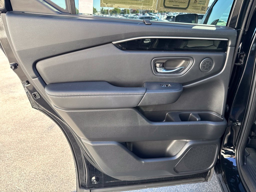 Used 2023 Honda Pilot Touring image 35