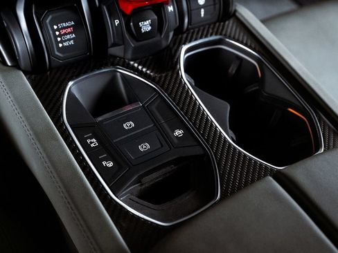 Used 2024 Lamborghini Urus S AWD/4WD image 19