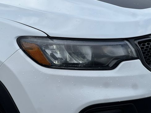 Used 2024 Jeep Compass Trailhawk image 45