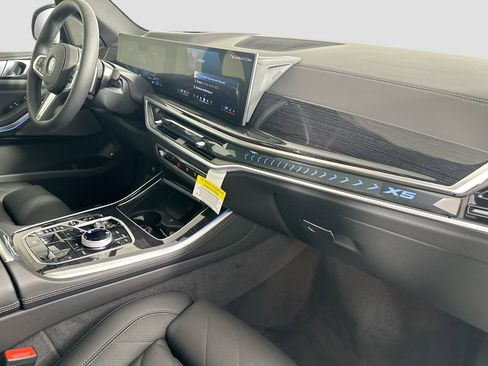 New 2026 BMW X5 xDrive50e w/ Executive Package image 30