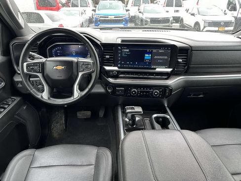 Used 2023 Chevrolet Silverado 1500 LTZ w/ LTZ Premium Package AWD/4WD image 10
