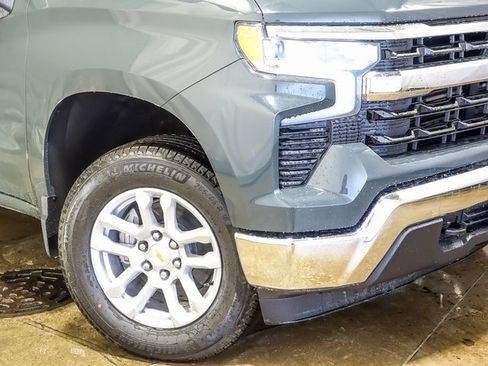 New 2026 Chevrolet Silverado 1500 LT image 4
