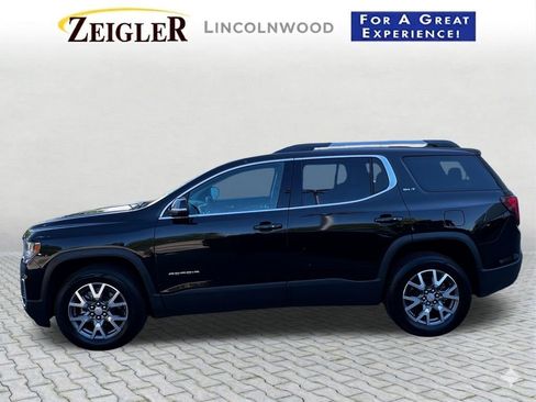 Used 2023 GMC Acadia SLT AWD/4WD image 2