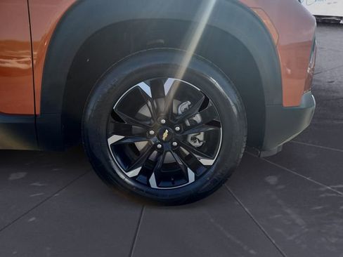 Used 2022 Chevrolet TrailBlazer LT w/ Driver Confidence Package AWD/4WD image 9