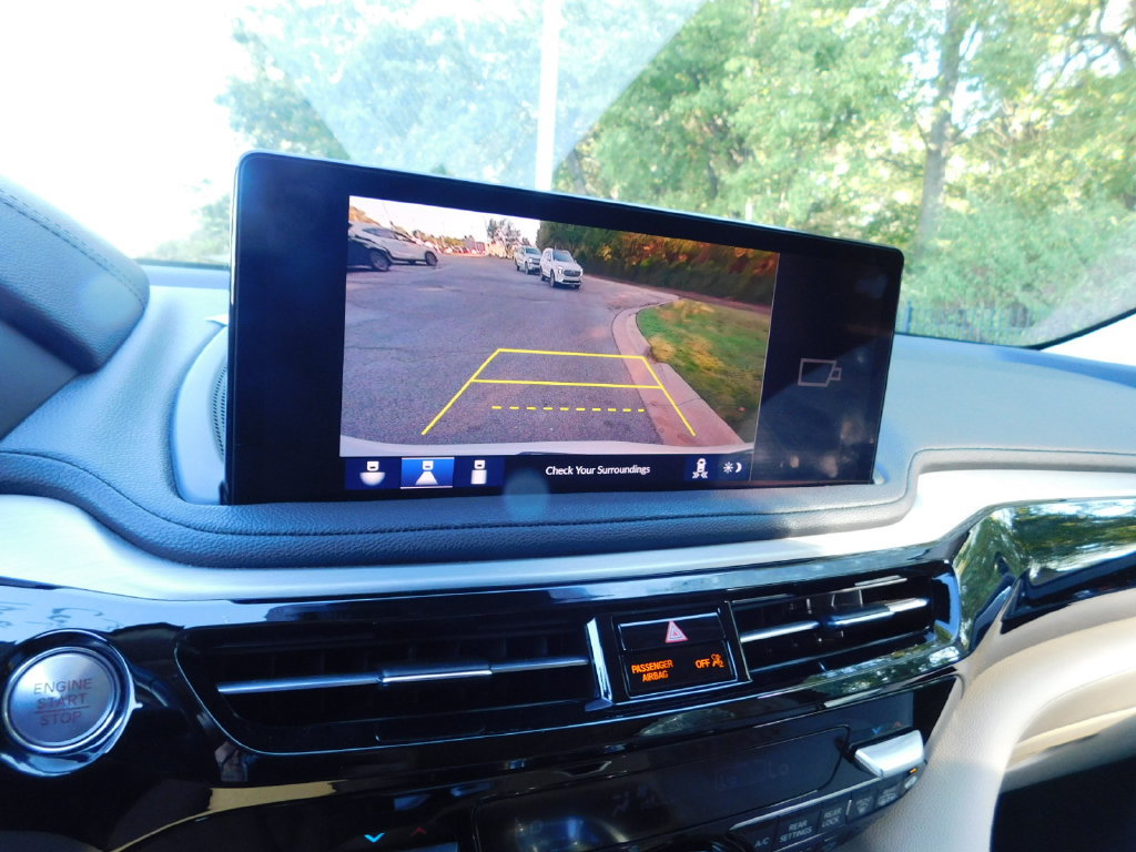 Used 2025 Acura MDX SH-AWD image 11