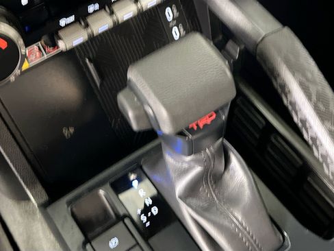 Used 2024 Toyota Tacoma TRD Off-Road image 25