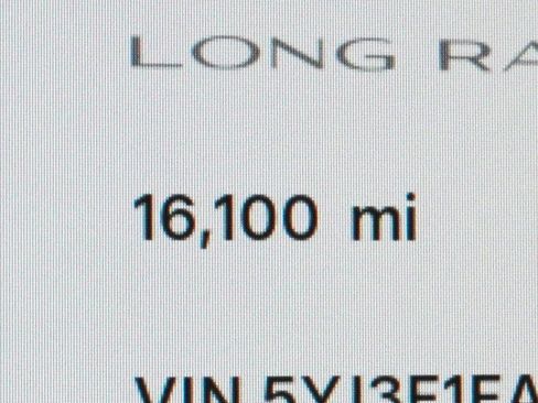 Used 2025 Tesla Model 3 Long Range image 28