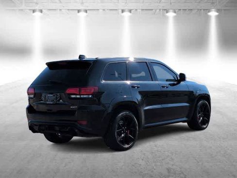 Used 2017 Jeep Grand Cherokee SRT AWD/4WD image 8