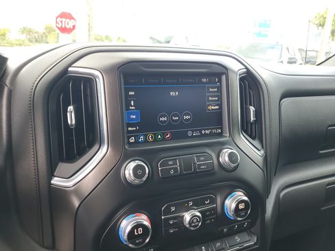 Used 2020 GMC Sierra 1500 AT4 w/ AT4 Premium Package AWD/4WD image 25