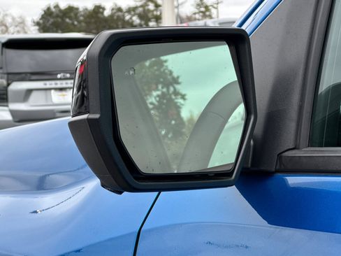 Used 2023 Chevrolet Colorado Trail Boss w/ Technology Package image 50