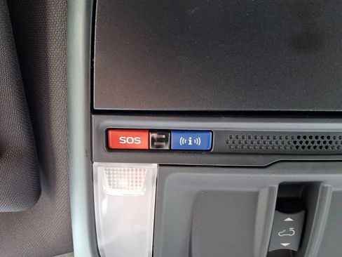 Certified 2025 Subaru Forester Limited AWD/4WD image 36