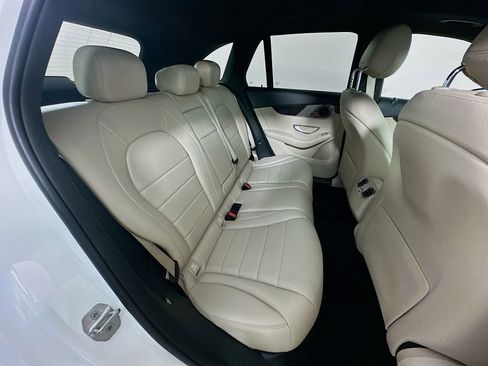 Used 2017 Mercedes-Benz GLC 300 4MATIC w/ Premium 1 Package image 28
