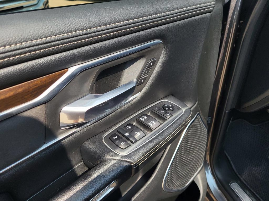 Used 2021 RAM 1500 Laramie w/ Laramie Southwest Edition AWD/4WD image 12