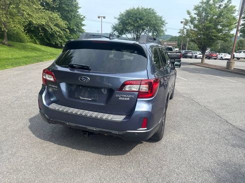 Used 2017 Subaru Outback 2.5i Limited AWD/4WD image 4