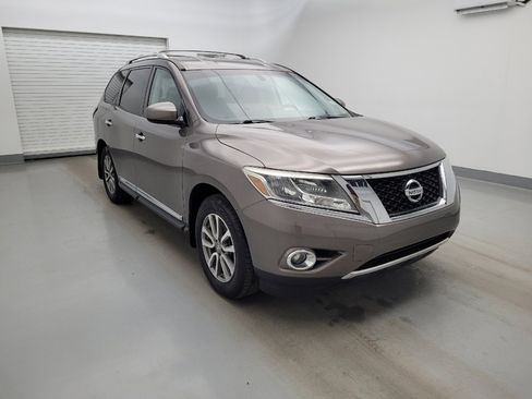 Used 2014 Nissan Pathfinder SL w/ SL Tech Package AWD/4WD image 13