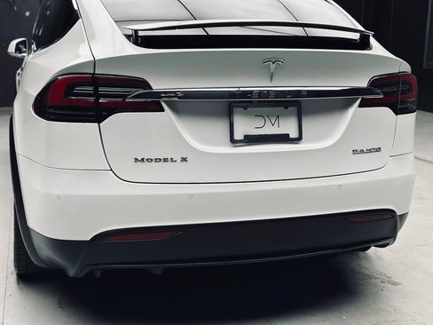 Used 2020 Tesla Model X Performance AWD/4WD image 15