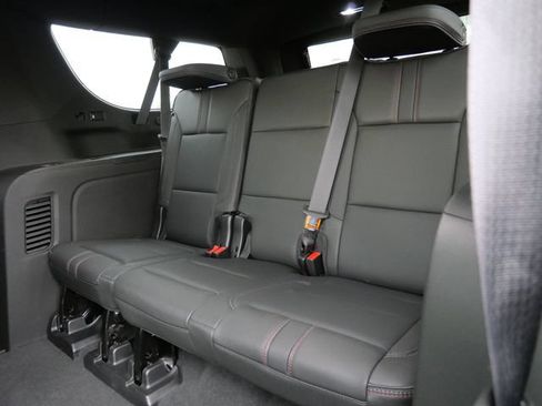 Used 2022 Chevrolet Suburban RST w/ Luxury Package AWD/4WD image 16