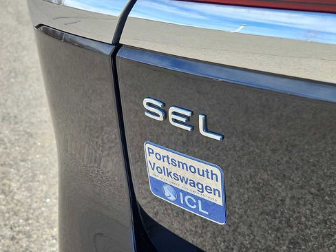 Used 2023 Volkswagen Atlas SEL image 12