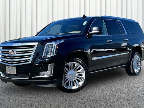 Used 2018 Cadillac Escalade ESV Platinum AWD/4WD image 36