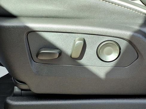 New 2026 Chevrolet Suburban Premier image 14