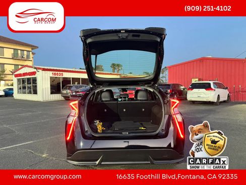 Used 2016 Toyota Prius Four Touring FWD image 7