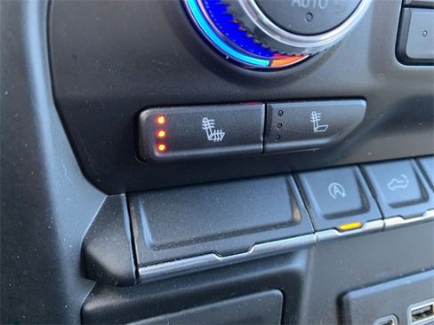 Used 2020 GMC Sierra 1500 Elevation w/ Elevation Value Package image 27