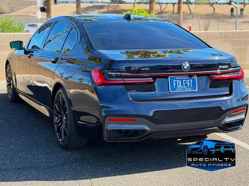 Used 2021 BMW 740i w/ M Sport Package RWD image 4