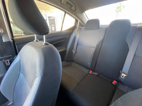 Used 2025 Nissan Versa SV image 39