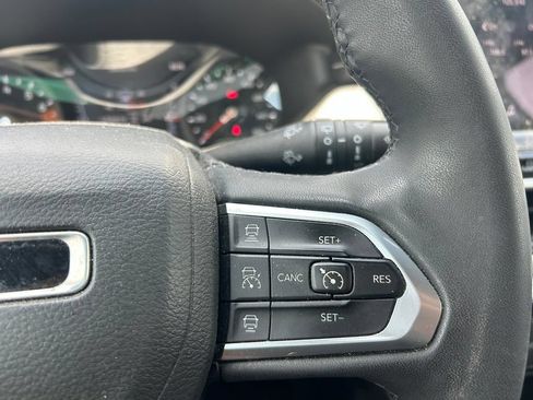Used 2023 Jeep Compass Limited AWD/4WD image 18