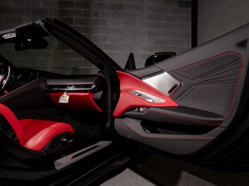 Used 2024 Chevrolet Corvette Z06 w/ Z07 Performance Package RWD image 29