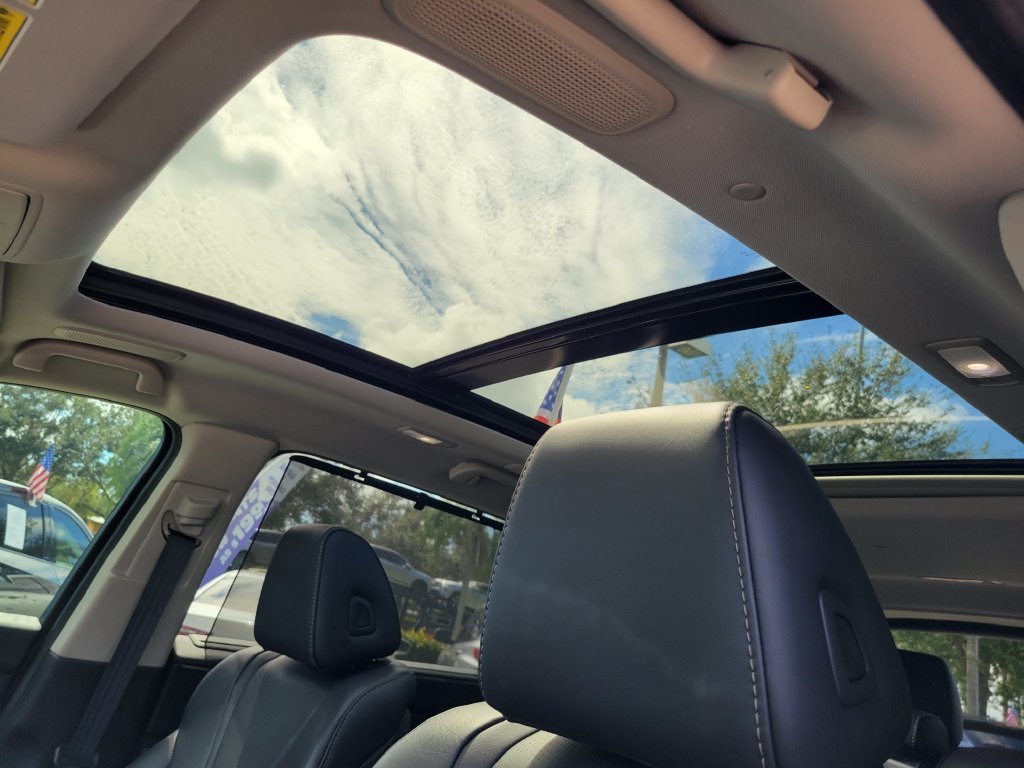 Certified 2025 Acura MDX w/ Technology Package FWD image 19
