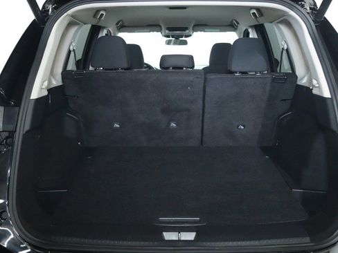 Certified 2025 Nissan Rogue SV image 30