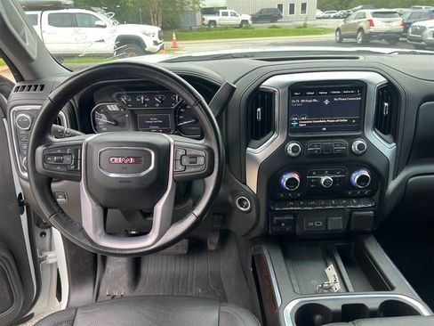 Used 2021 GMC Sierra 1500 SLT AWD/4WD image 9
