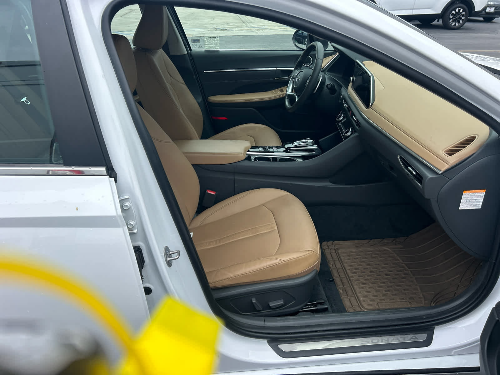 Certified 2023 Hyundai Sonata Limited w/ Cargo Package FWD image 8