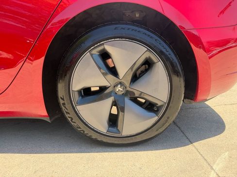 Used 2018 Tesla Model 3 Long Range RWD image 44