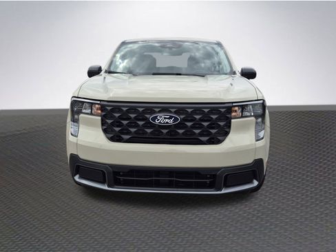 New 2025 Ford Maverick XLT image 3