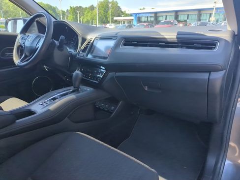 Used 2016 Honda HR-V EX image 28