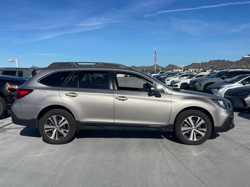 Used 2019 Subaru Outback 2.5i Limited image 2