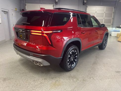 New 2026 Chevrolet Traverse Z71 w/ Enhanced Driving Package AWD/4WD image 8