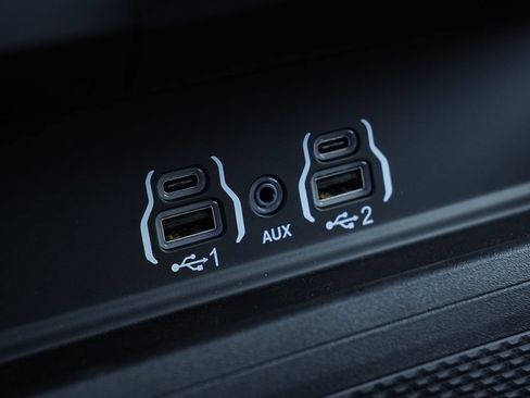 New 2026 RAM 1500 4x4 Crew Cab image 25