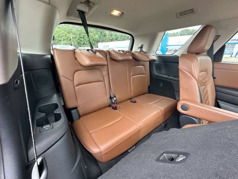 Used 2023 Nissan Pathfinder Platinum AWD/4WD image 31