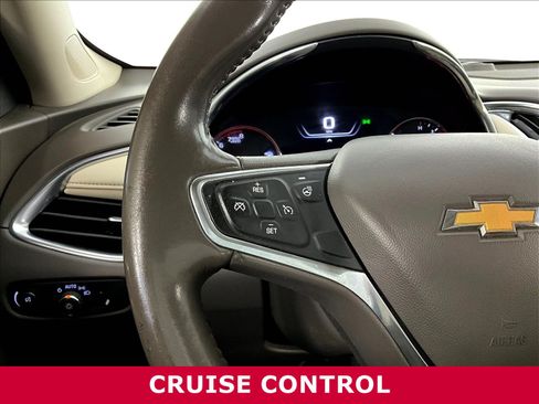Used 2020 Chevrolet Malibu Premier FWD image 11