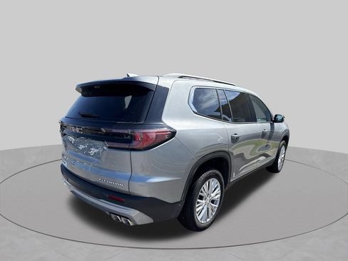 Used 2026 GMC Acadia Elevation w/ Elevation Premium Package FWD image 6