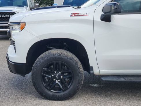 Used 2024 Chevrolet Silverado 1500 LT Trail Boss w/ Protection Package AWD/4WD image 7