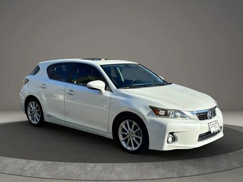 Used 2013 Lexus CT 200h image 3